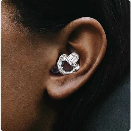 주얼리로 재해석된 사운드 컨트롤